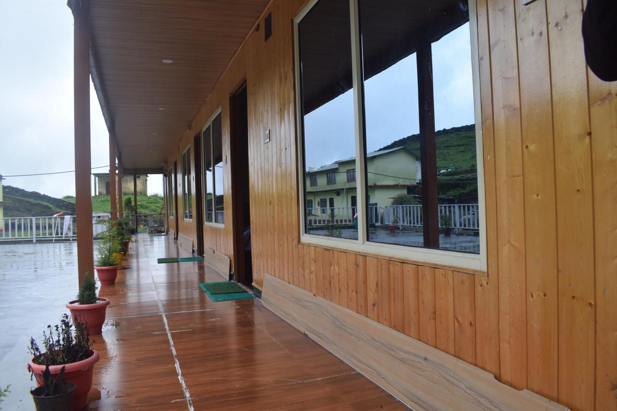 Himrab Chopta Resort Exterior photo